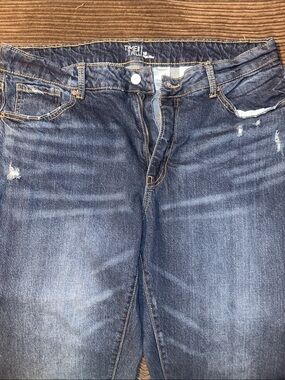 Time and Tru Dark Blue Women's Ankle Jeans with Light Distress